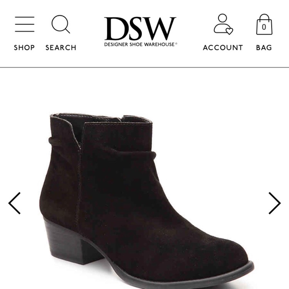 BLACK SUEDE BOOTIES💗💗💗